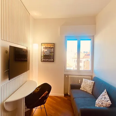 Charming Attico Vista Duomo * 밀라노