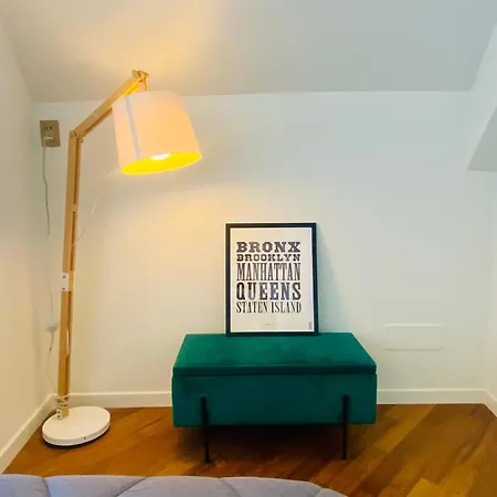 Charming Attico Vista Duomo 밀라노