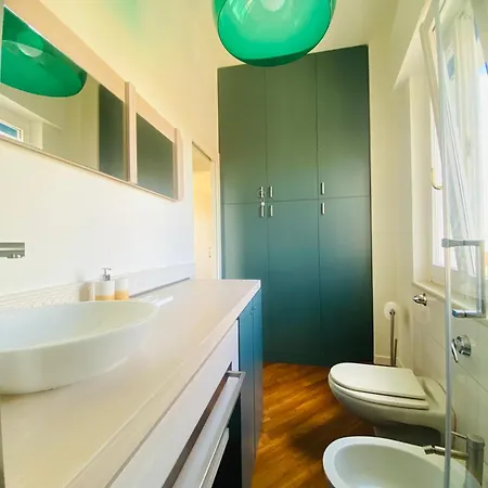 Charming Attico Vista Duomo * 밀라노